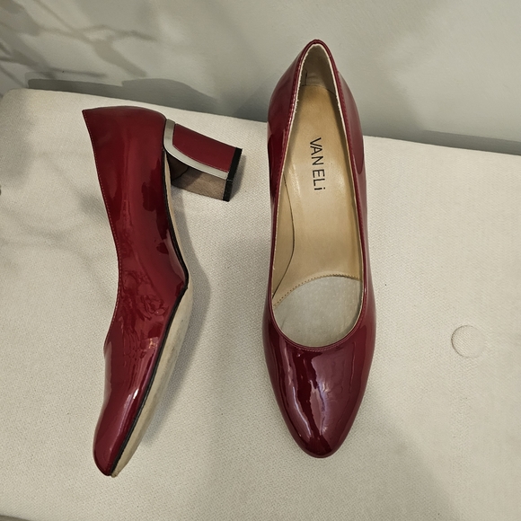 Vaneli Dark Red Patent Comfort Women's Block Heel Courts - US 9 - Picture 12 of 13